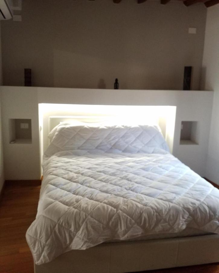 Contemporary Rooms 圣吉米纳诺 外观 照片